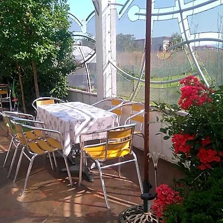 Fresh Family Ξενοδοχείο Ράβντα