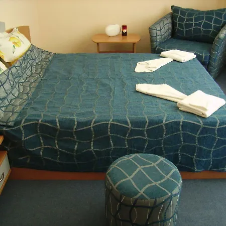 Хотел семеен фреш 3*